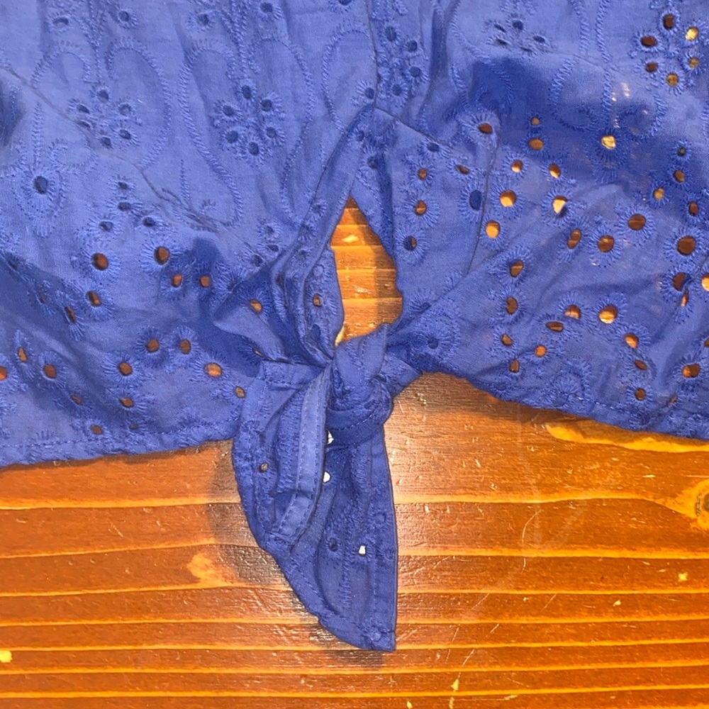 City chic royal blue eyelet puff sleeve blouse - Picture 3 of 7